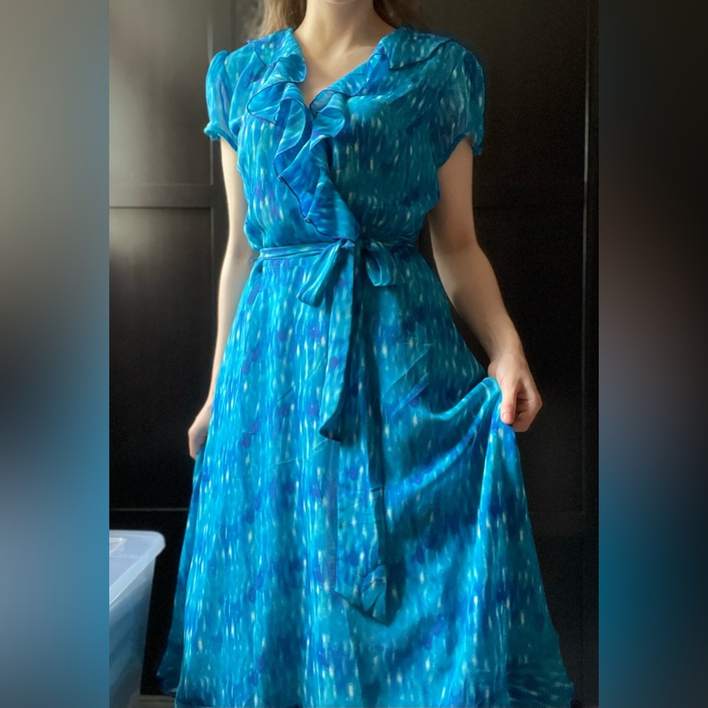 Blue Aquamarine Short Sleeved Midi Dress